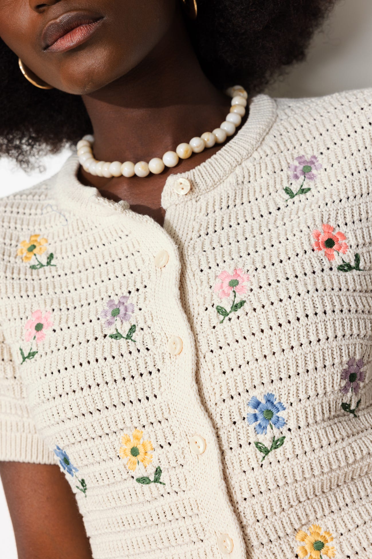 Cardigan brodé de fleurs Femme