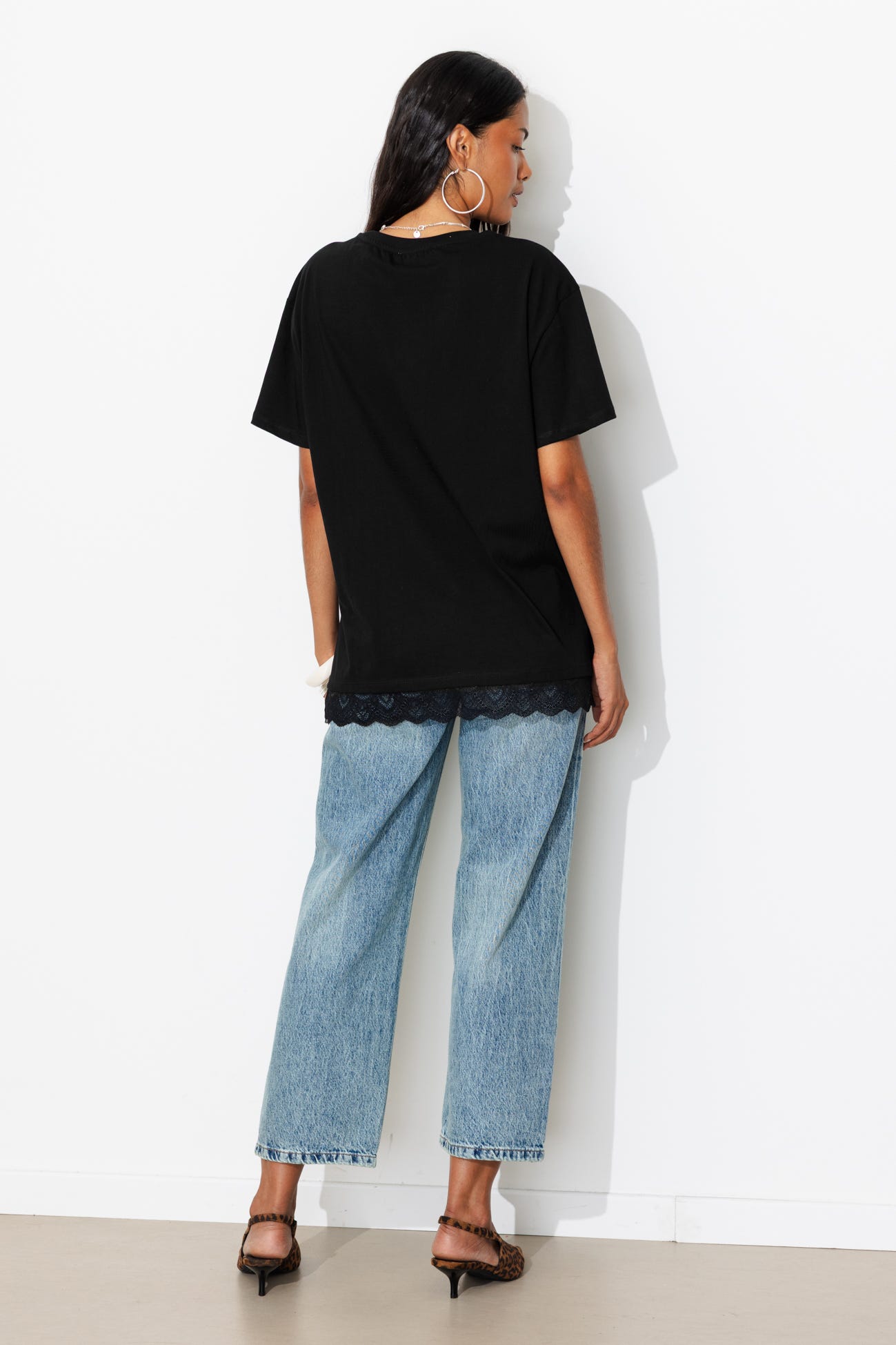 T-shirt détail dentelle Femme