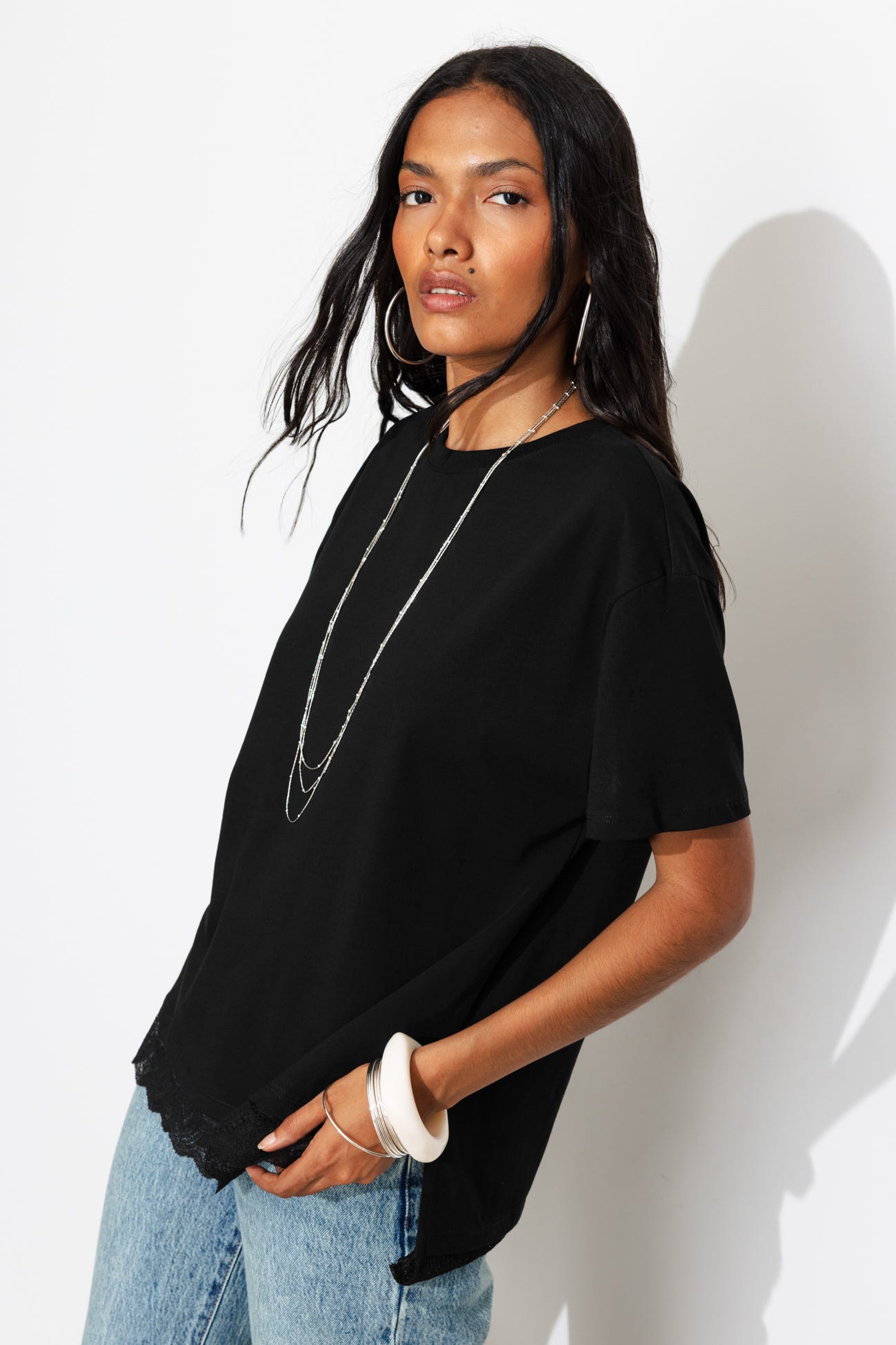 T-shirt détail dentelle Femme