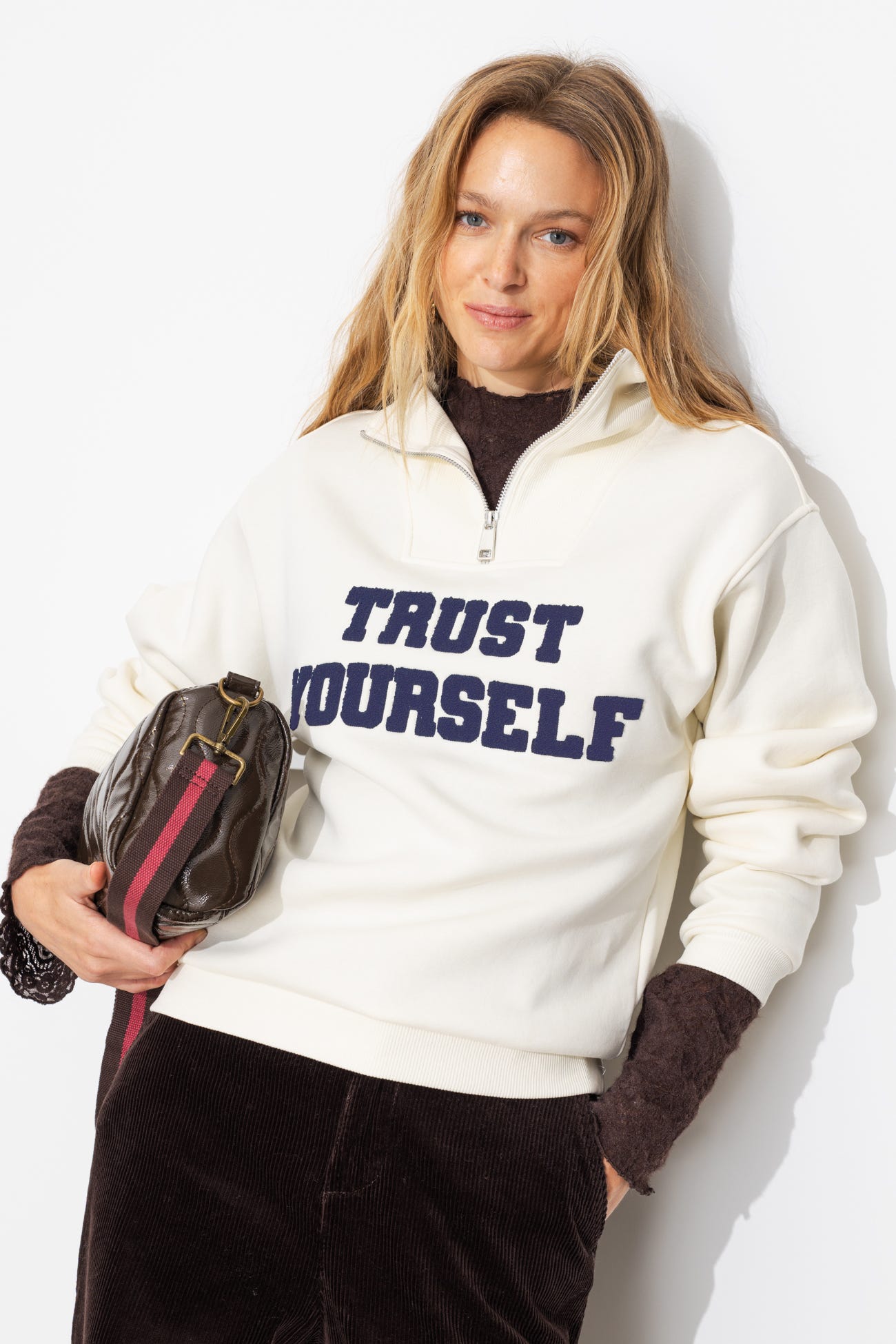 Sweatshirt "Trust Yourself"