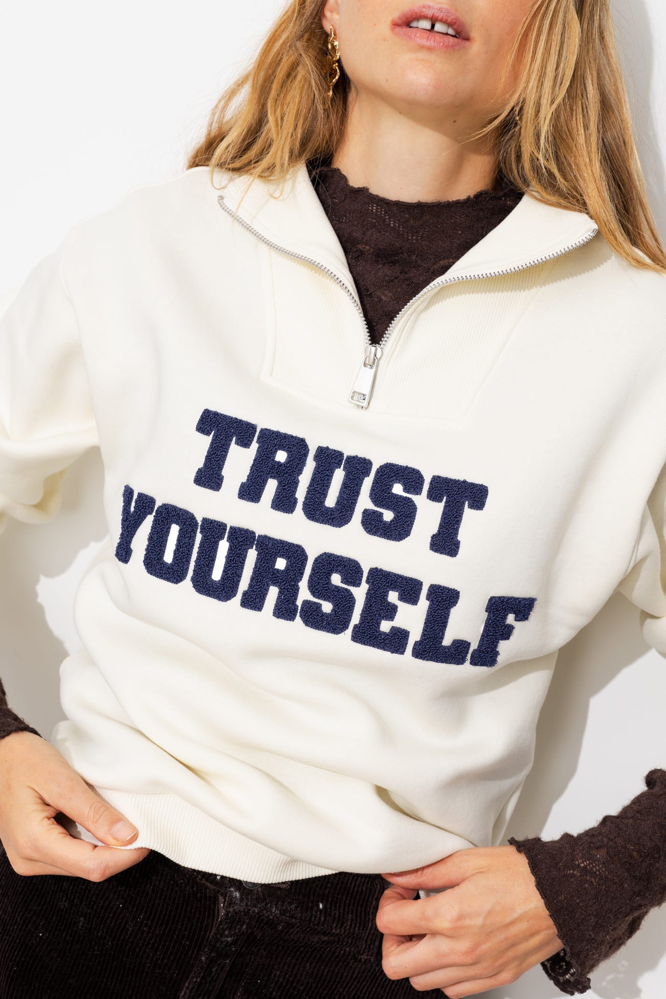 Sweatshirt "Trust Yourself"