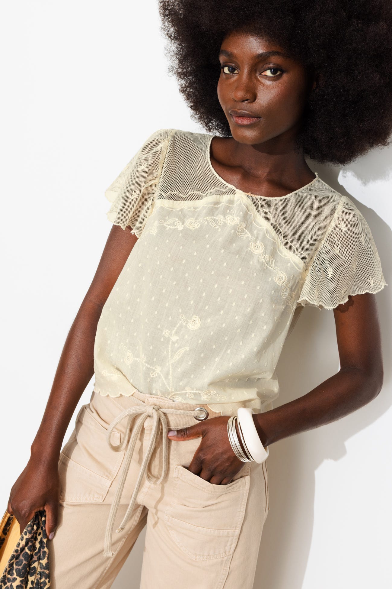 Blusa bordada