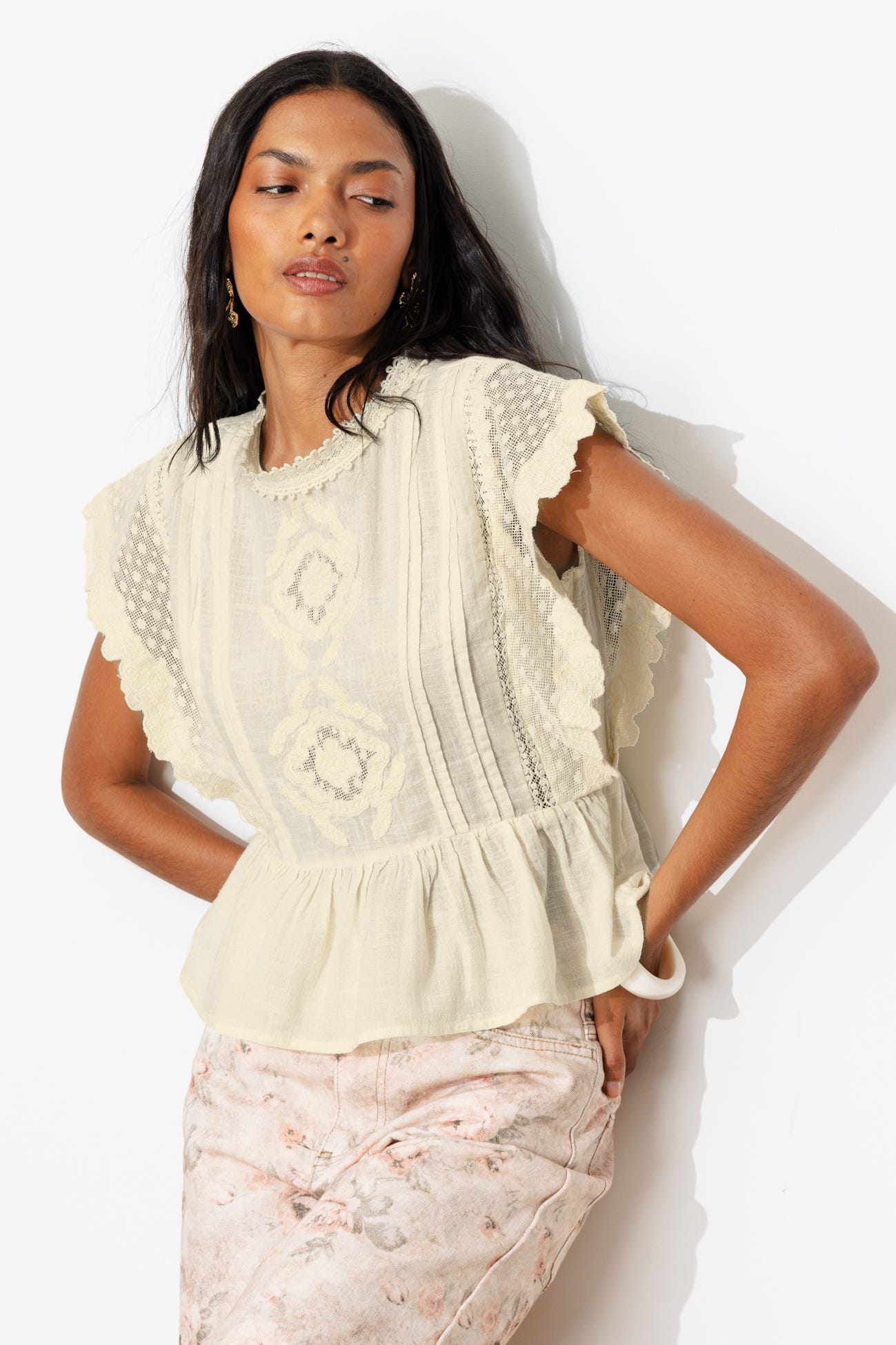 Blusa retro-romántica
