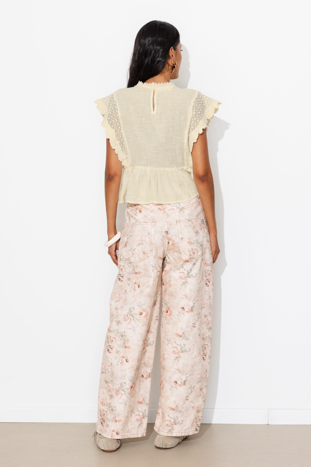 Blusa retro-romántica