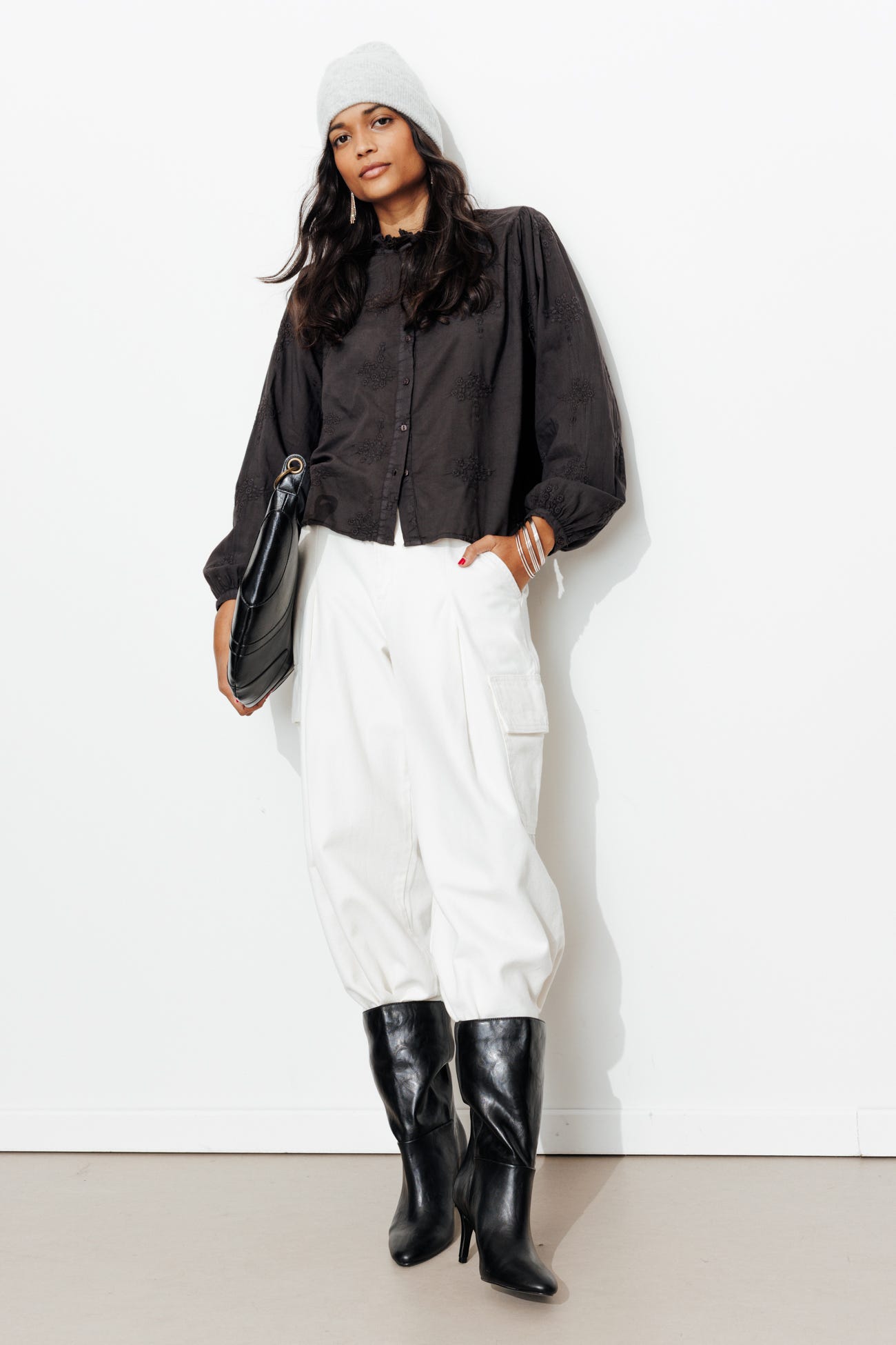 Chemise en cotonnade brodée