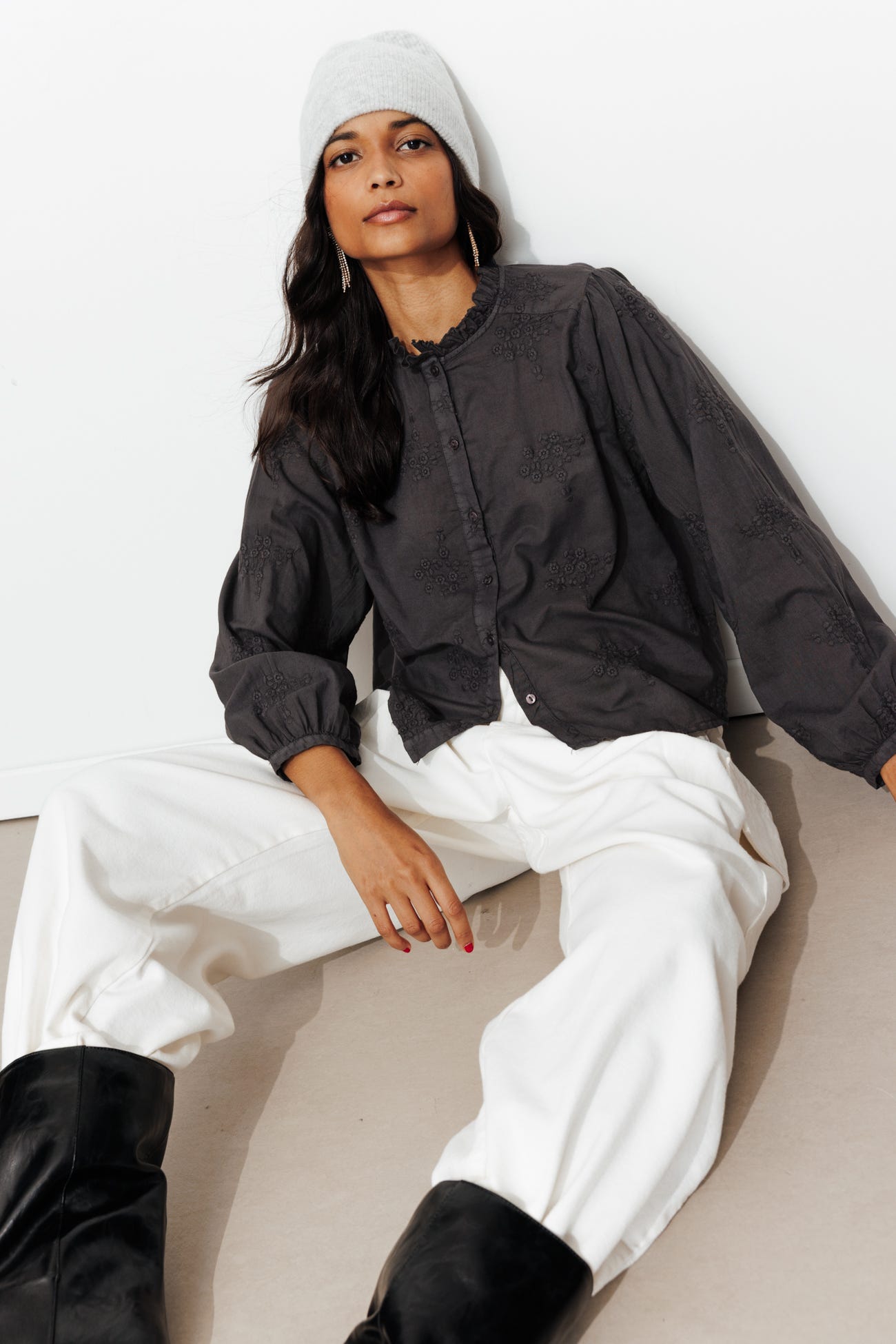 Chemise en cotonnade brodée