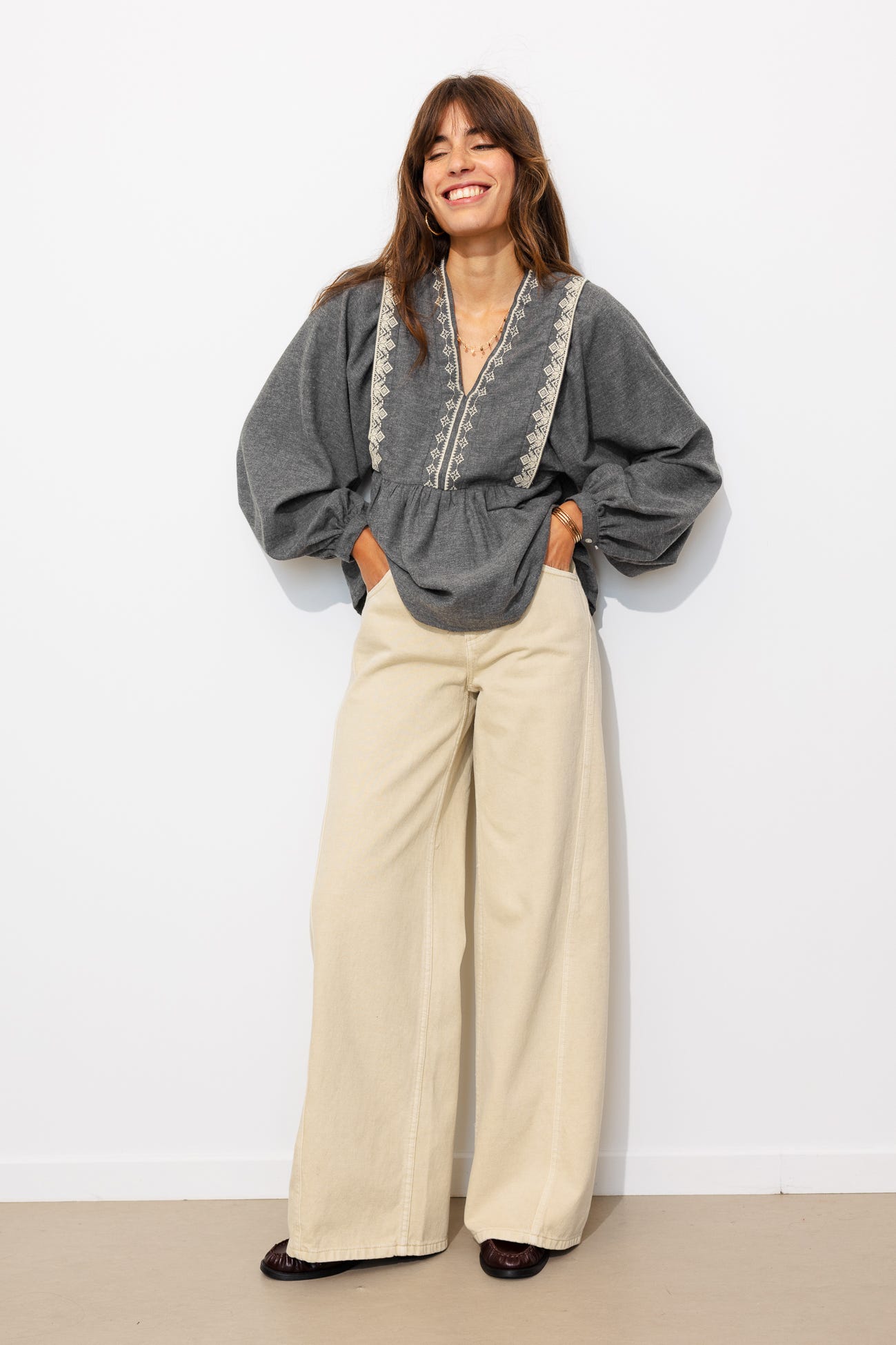 Blouse brodée Femme