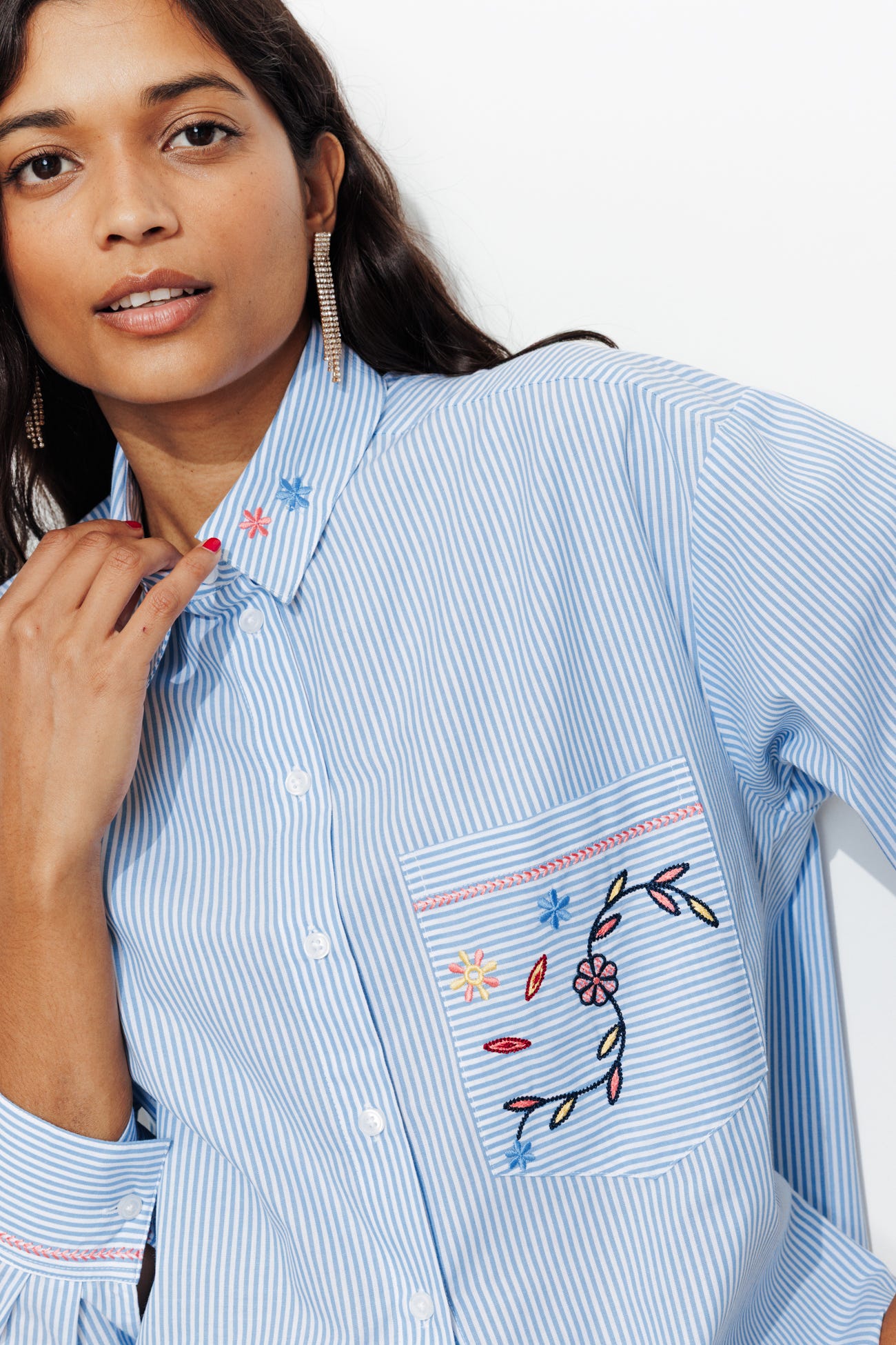 Chemise rayée brodée Femme