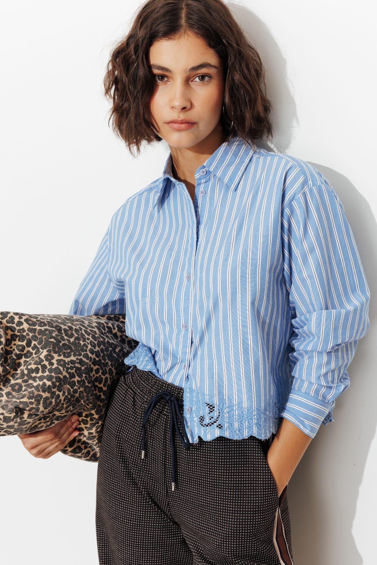 Chemise rayée détail dentelle