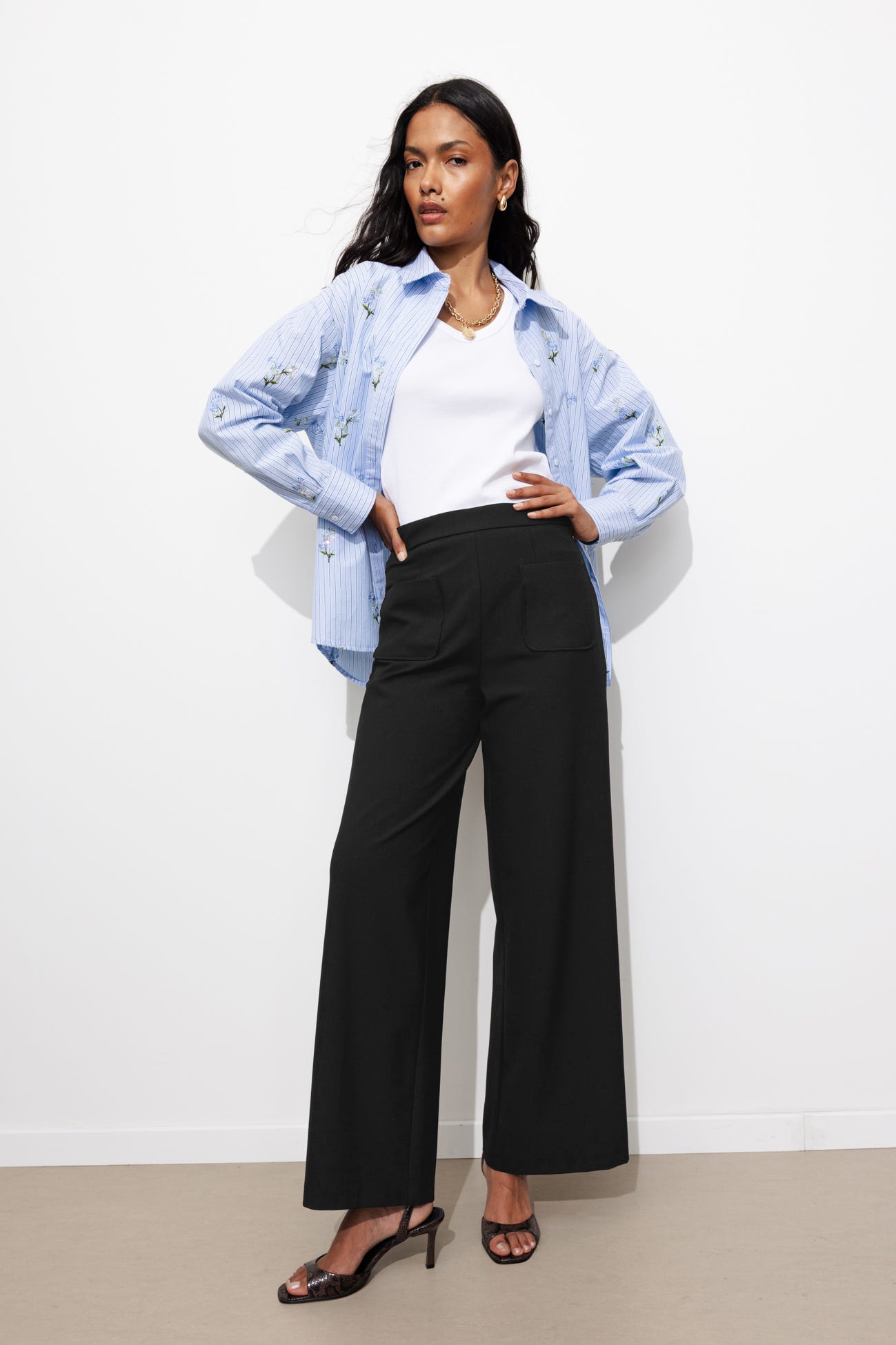 Pantalón ancho de tiro alto