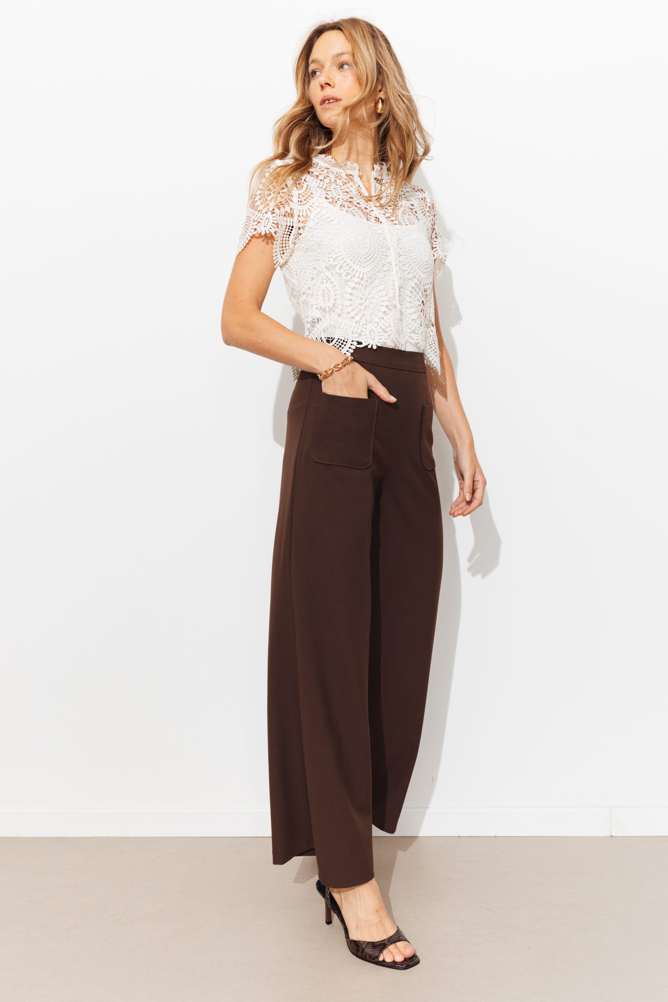 Pantalón ancho de tiro alto