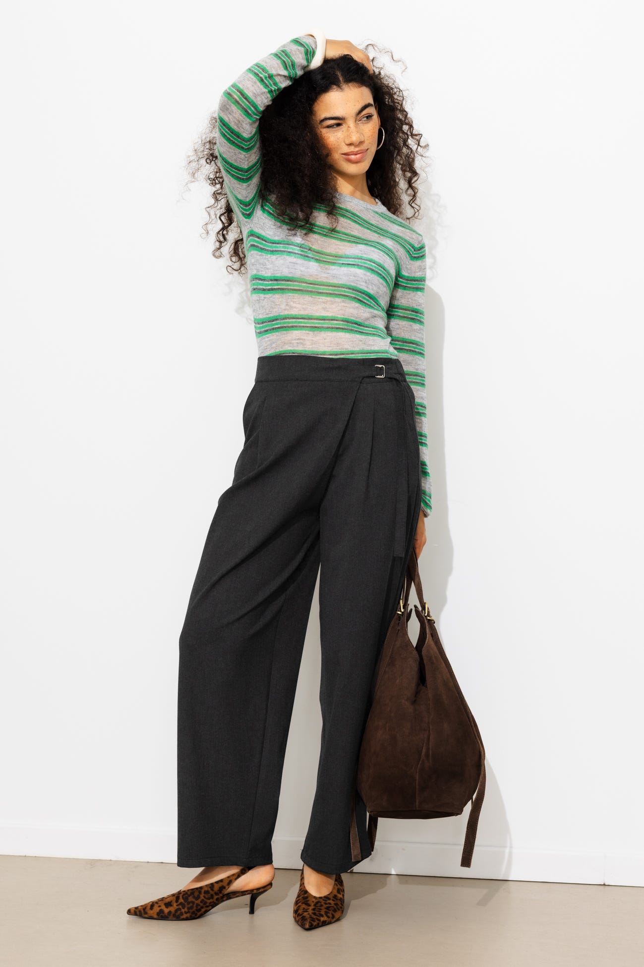 Weite kurze Hose