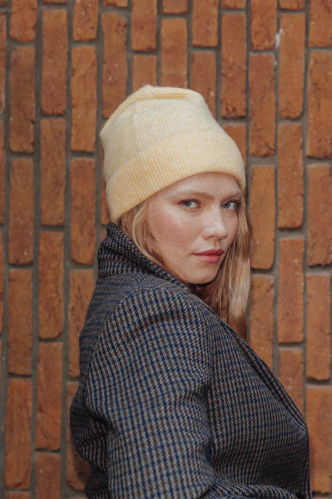 Bonnet chaud avec de la laine