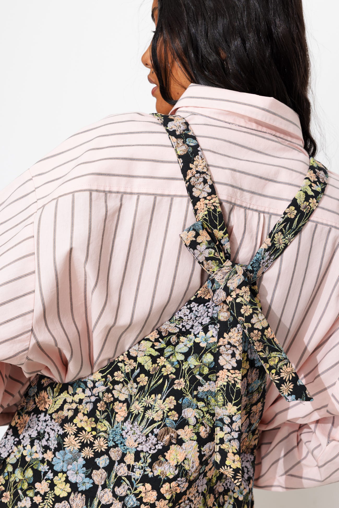 Short floral jacquard dress