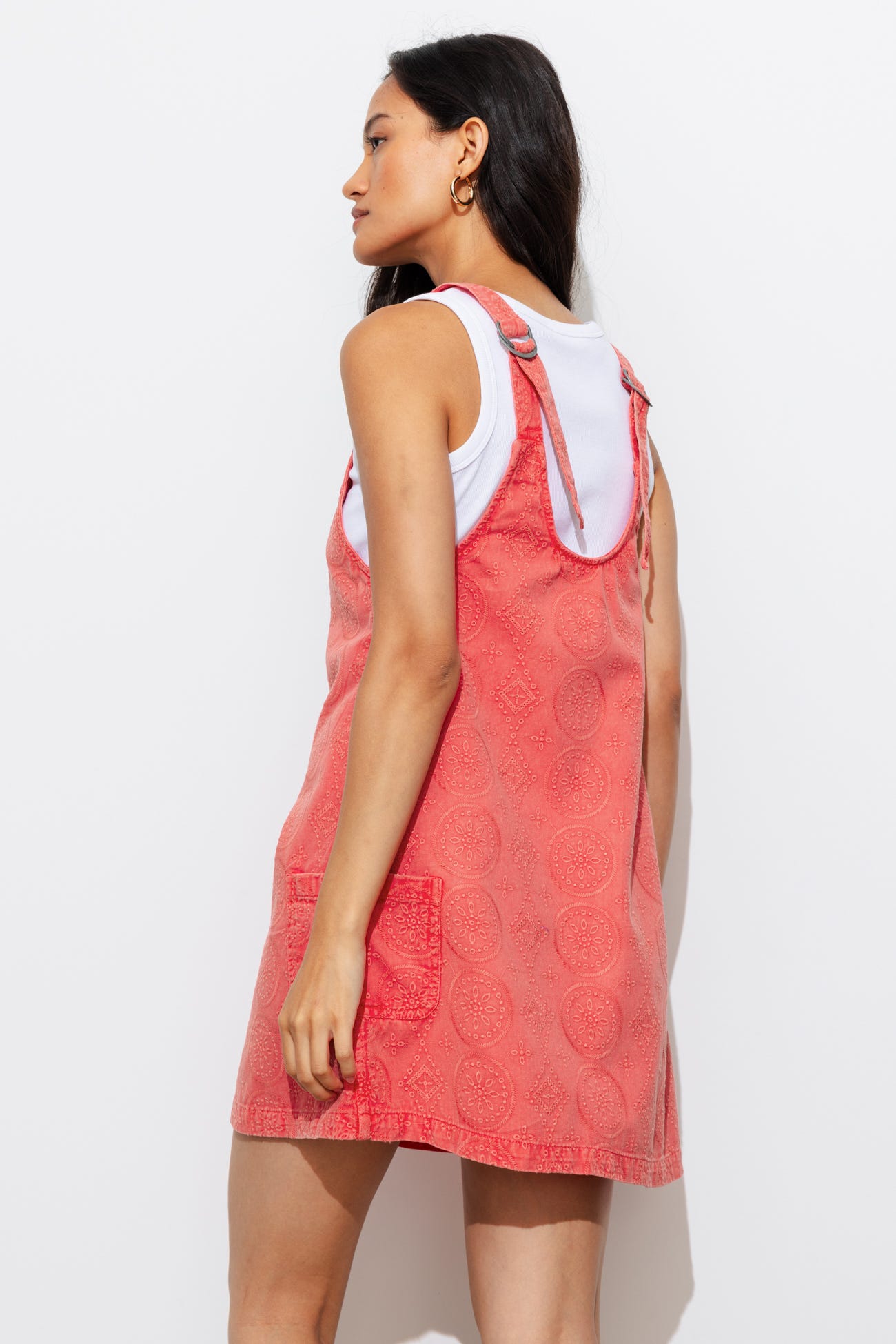Vestido peto bordado