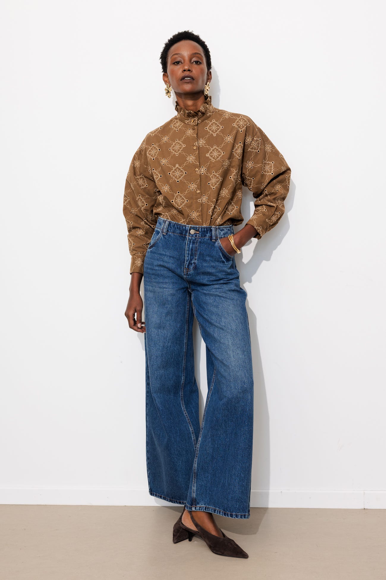 Chemise en broderie anglaise