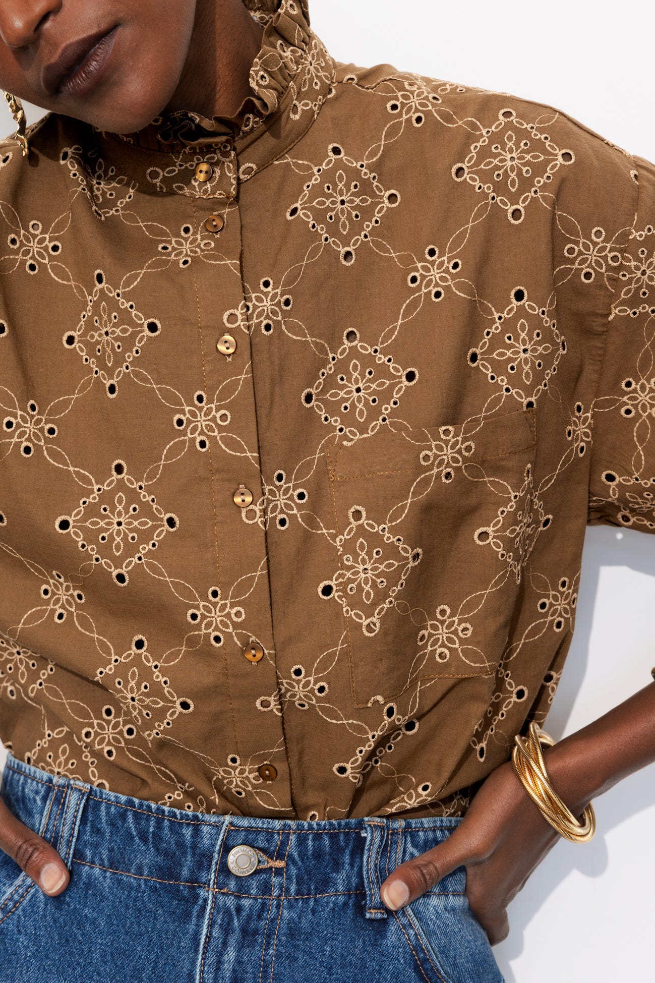 Chemise en broderie anglaise
