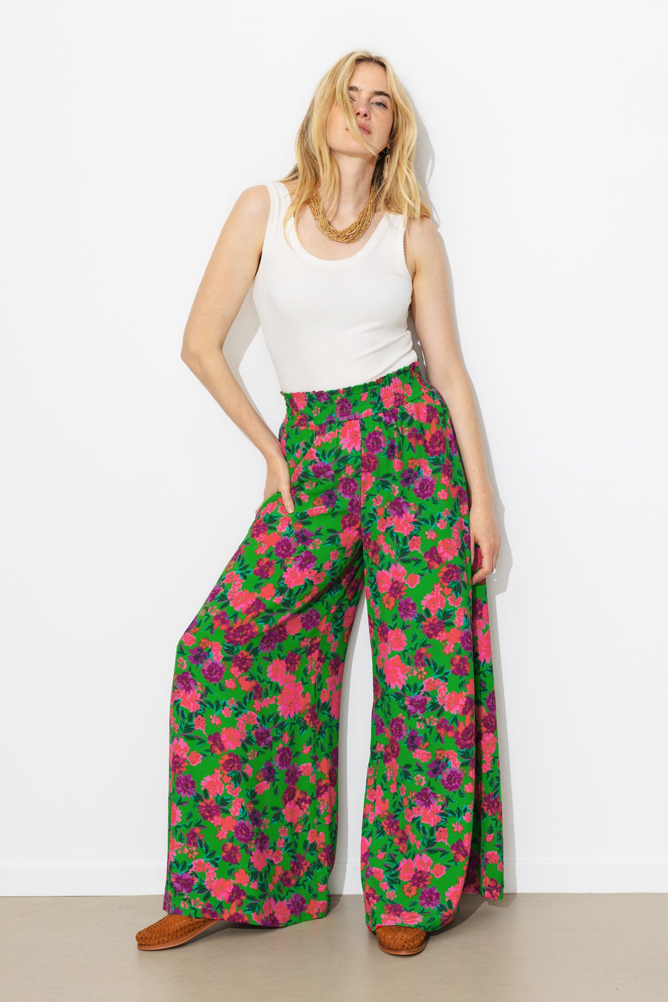 Pantalon large à fleurs Femme