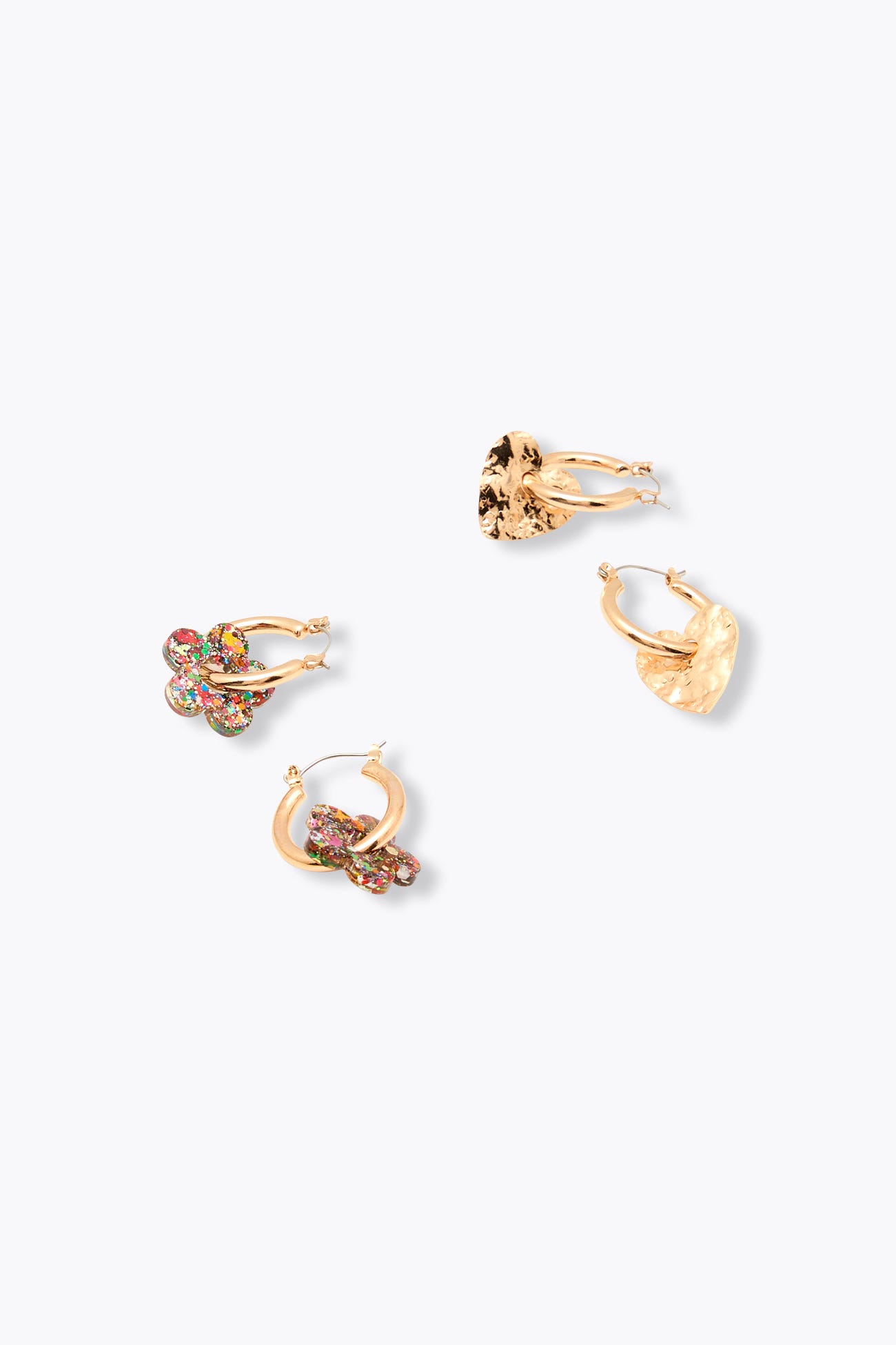 4 boucles d'oreilles Femme