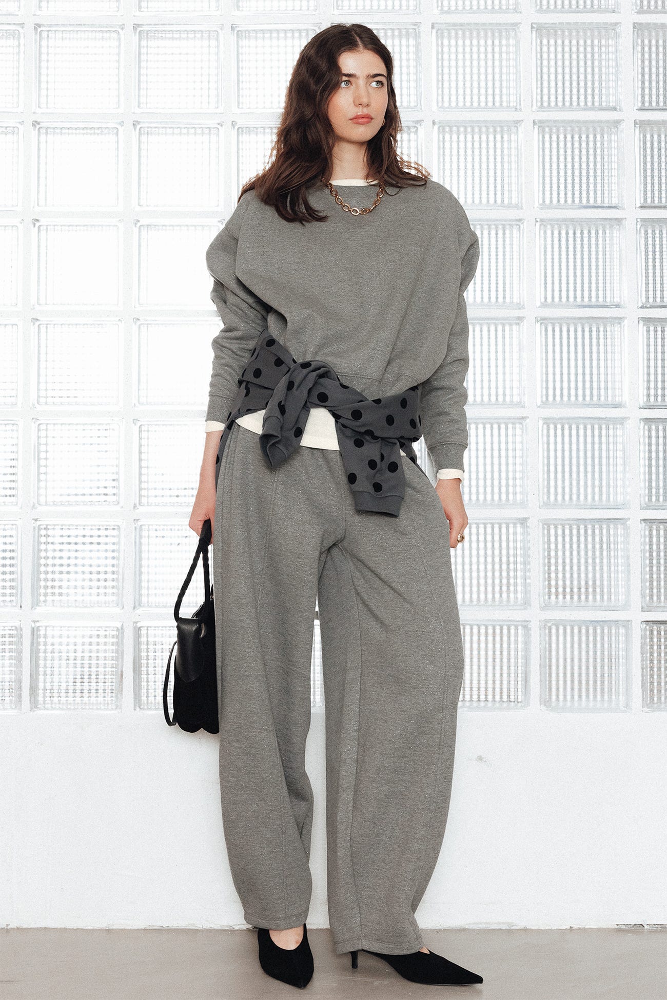 Pantalón jogger brillante