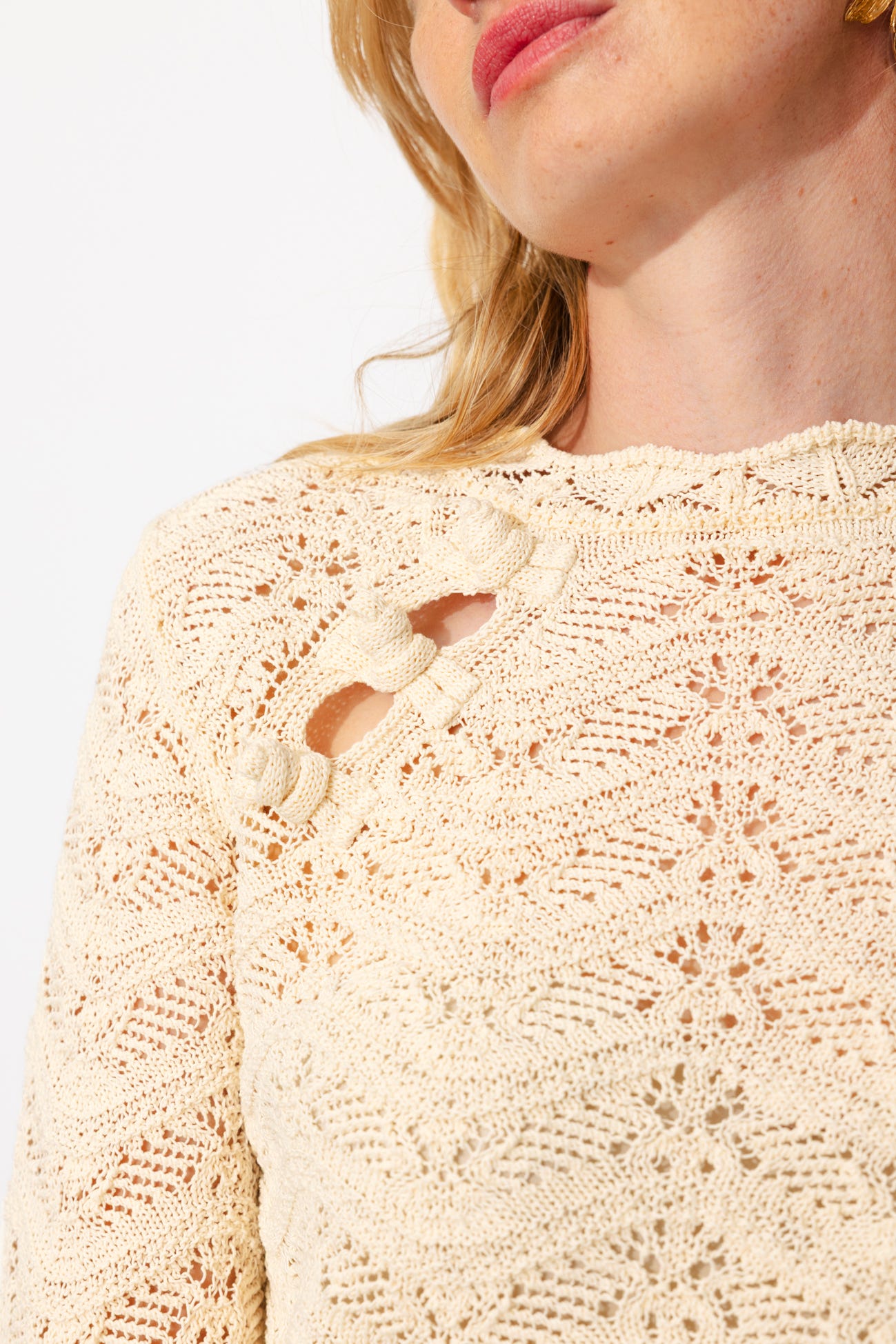 Pull court en crochet Femme