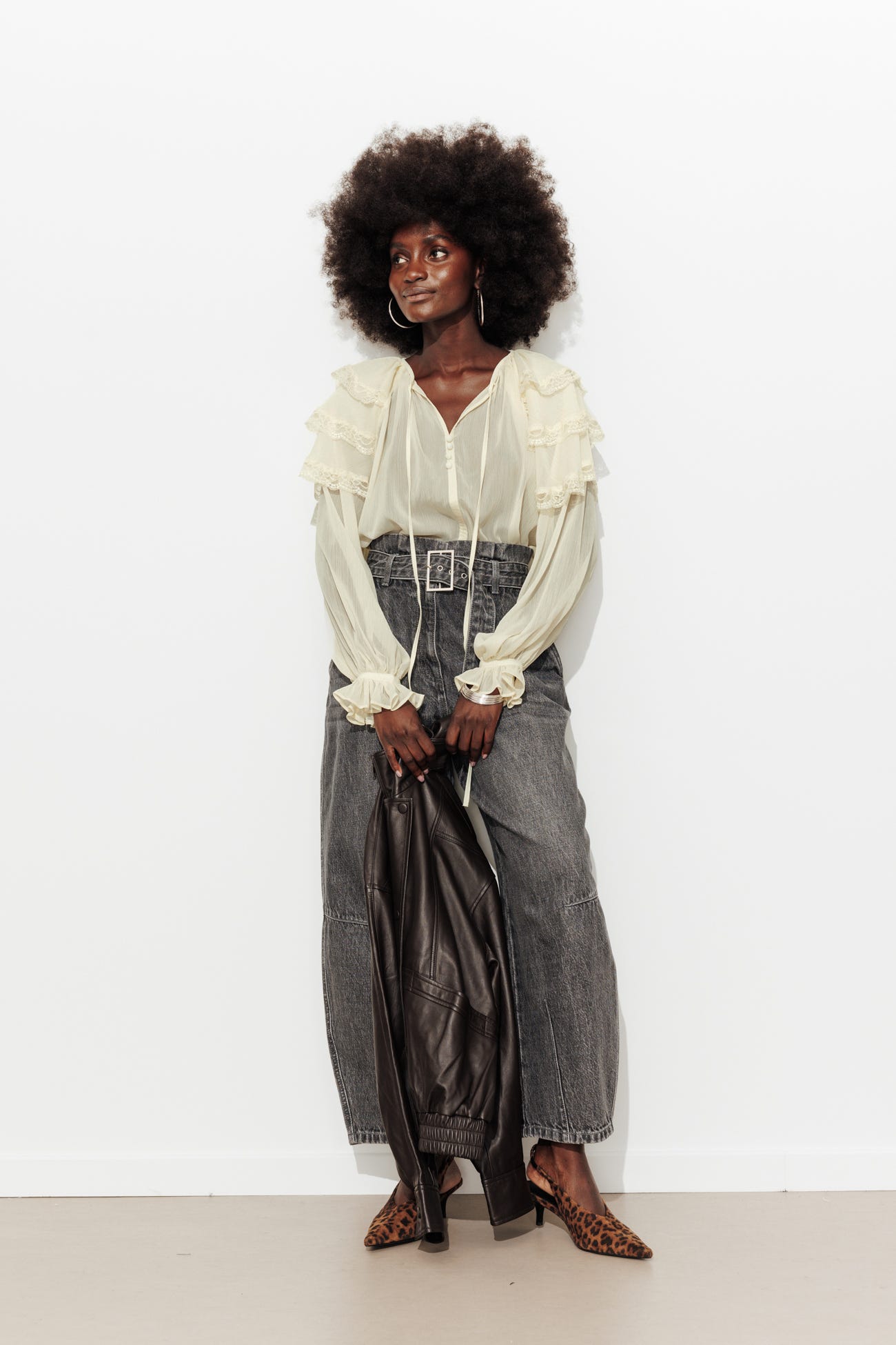 Blusa maniche lunghe volant
