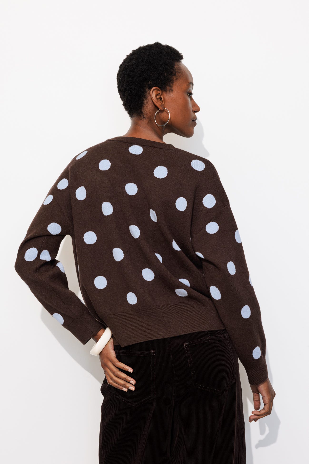 Pullover mit Tupfen