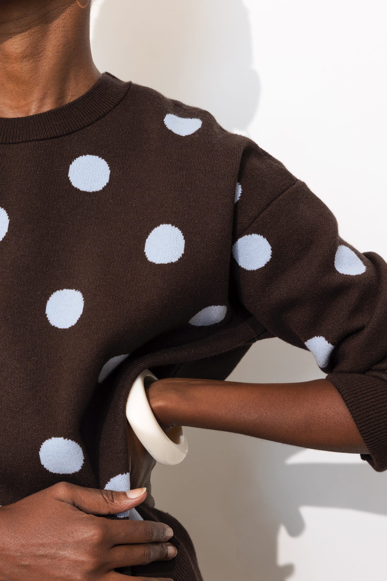 Pullover mit Tupfen