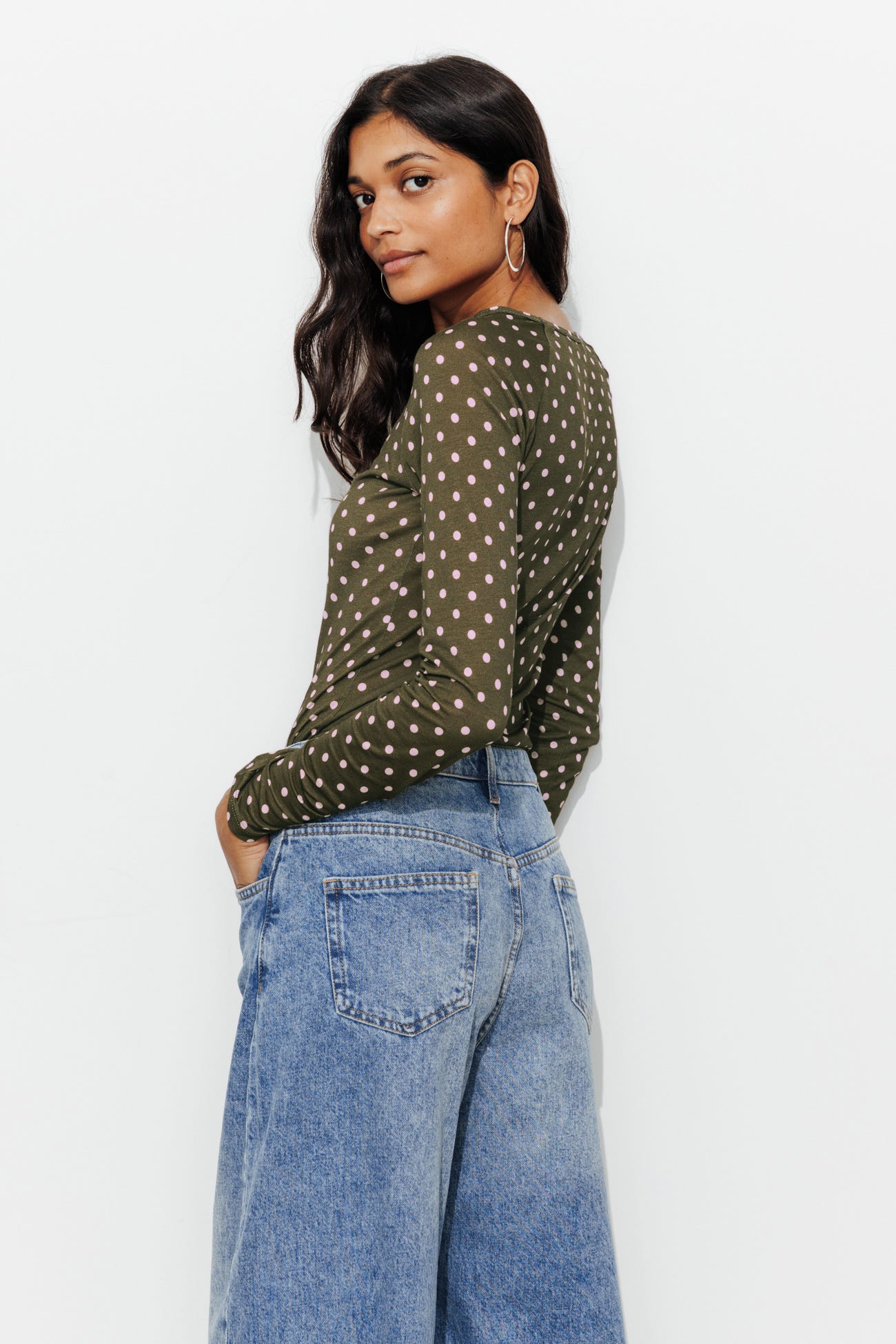 Long-sleeved dotted-shirt