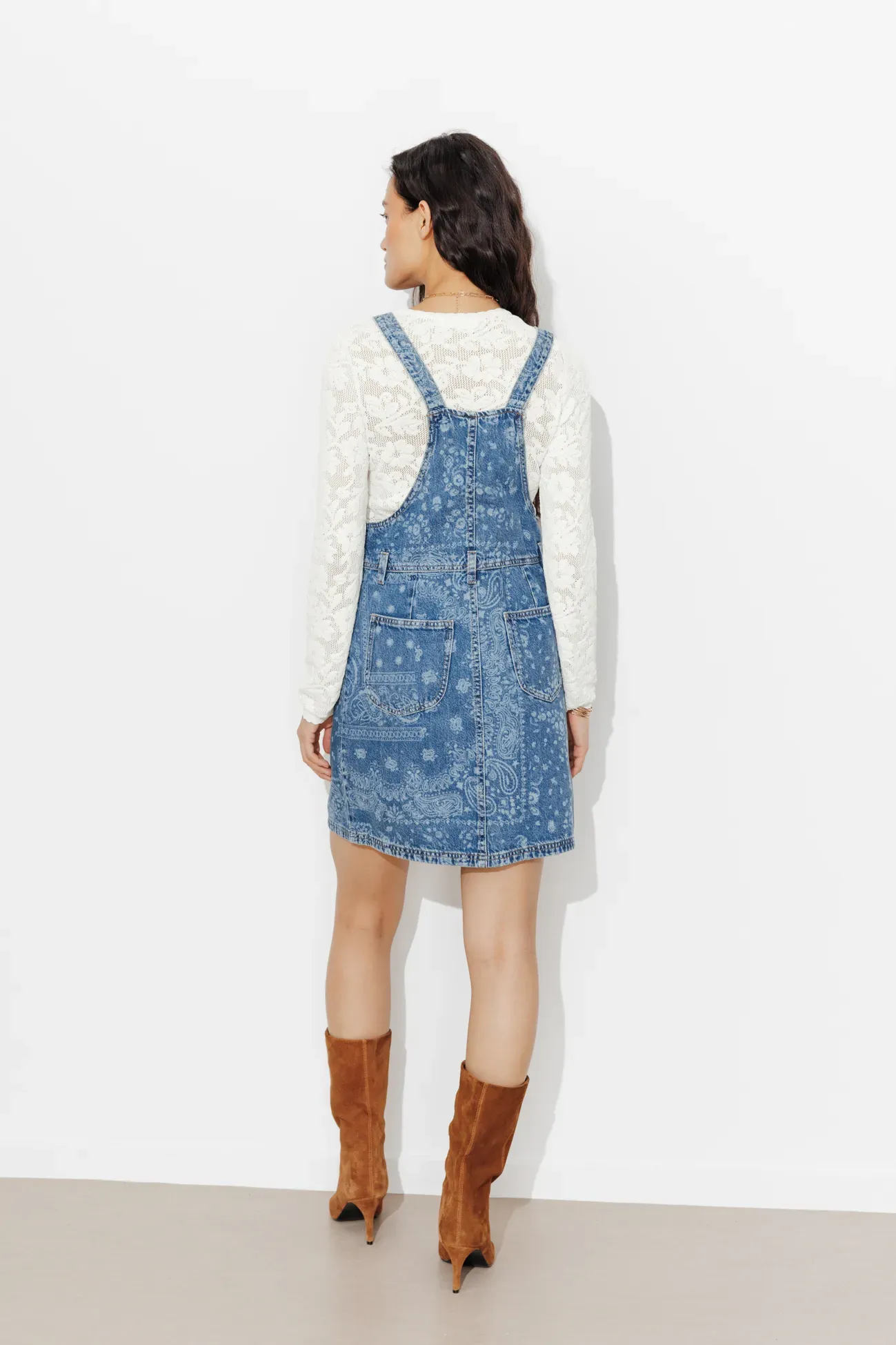 L'art du layering : recycler vos mailles d'hiver pour le printemps